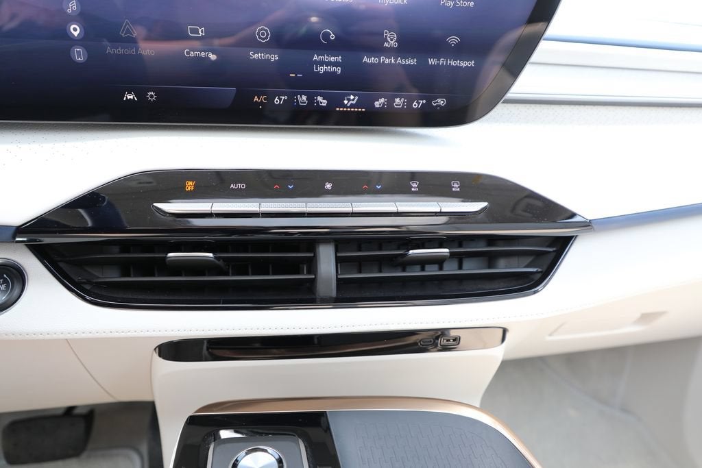 2025 Buick Enclave Avenir