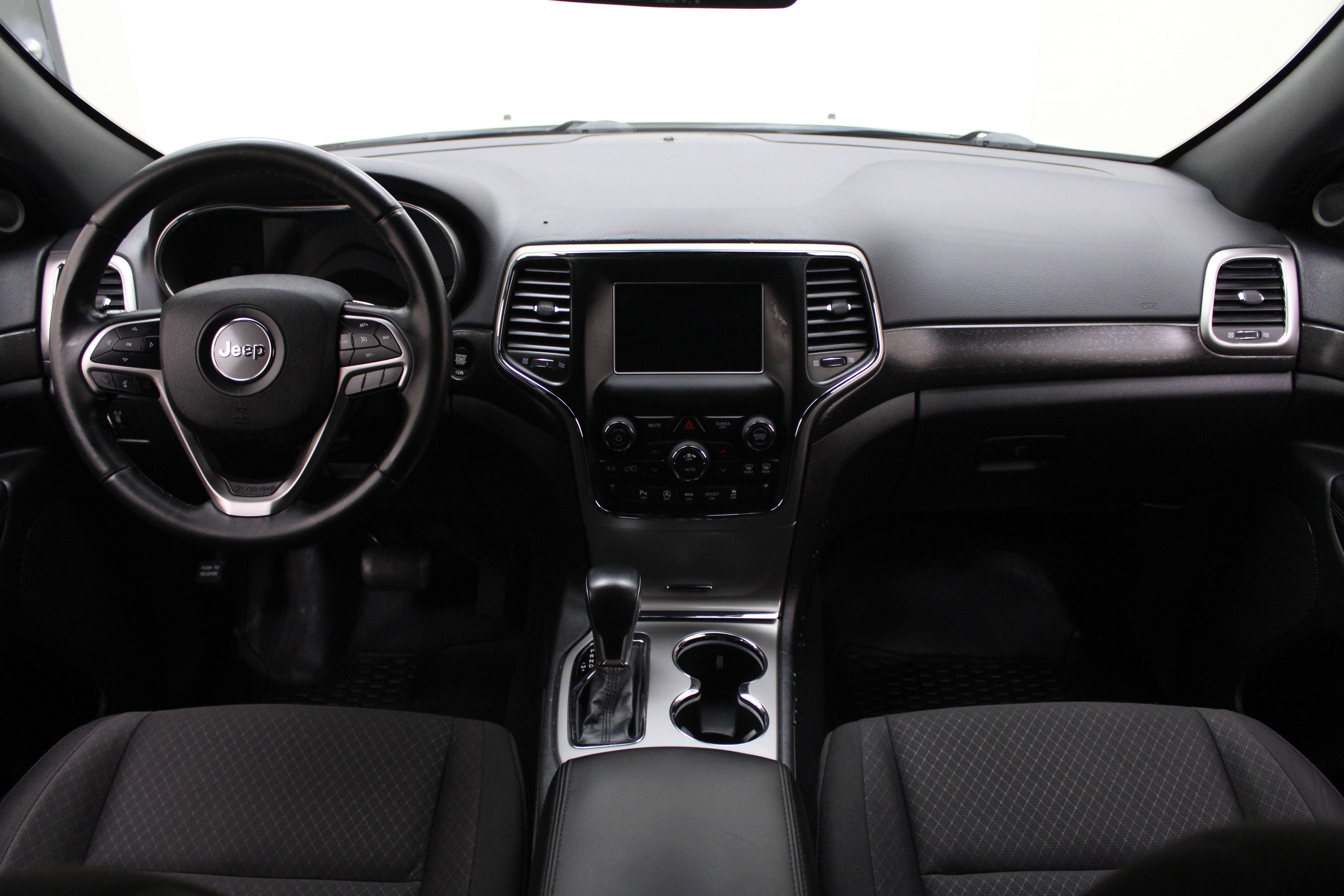 2018 Jeep Grand Cherokee Laredo E