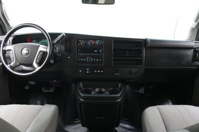 2018 Chevrolet Express Passenger LT