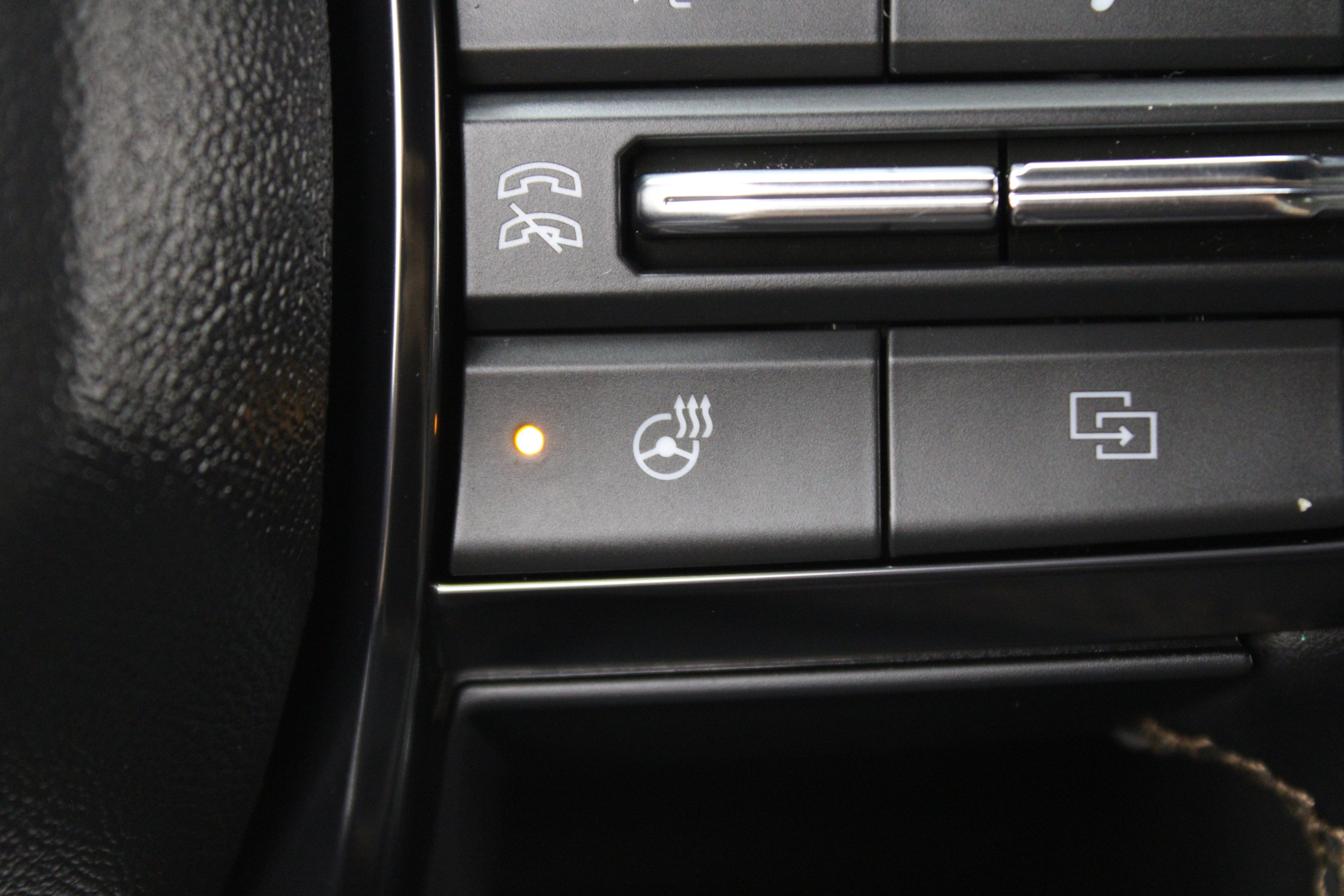 2025 GMC Acadia AWD AT4