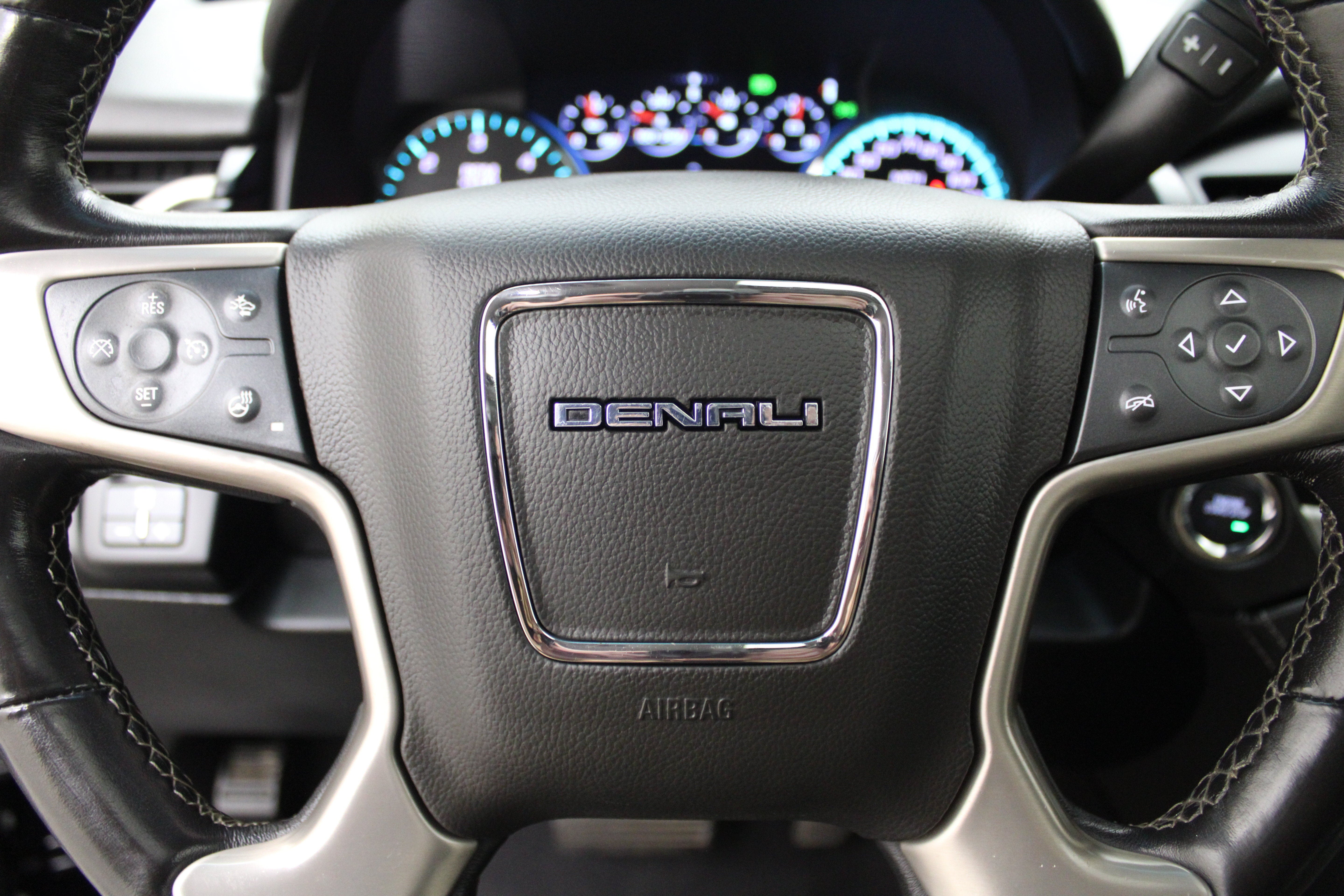 2020 GMC Yukon XL Denali