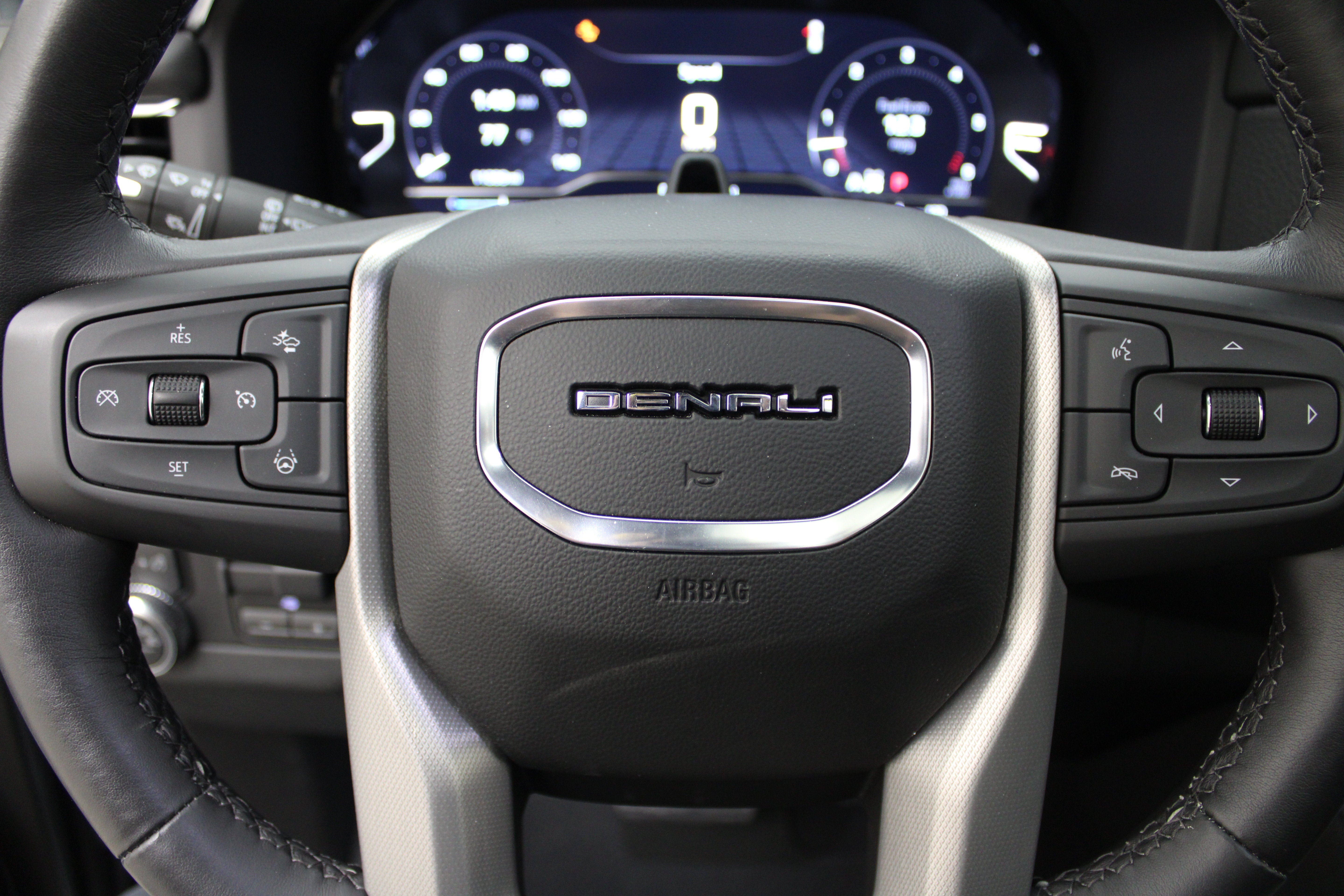 2023 GMC Yukon Denali Denali