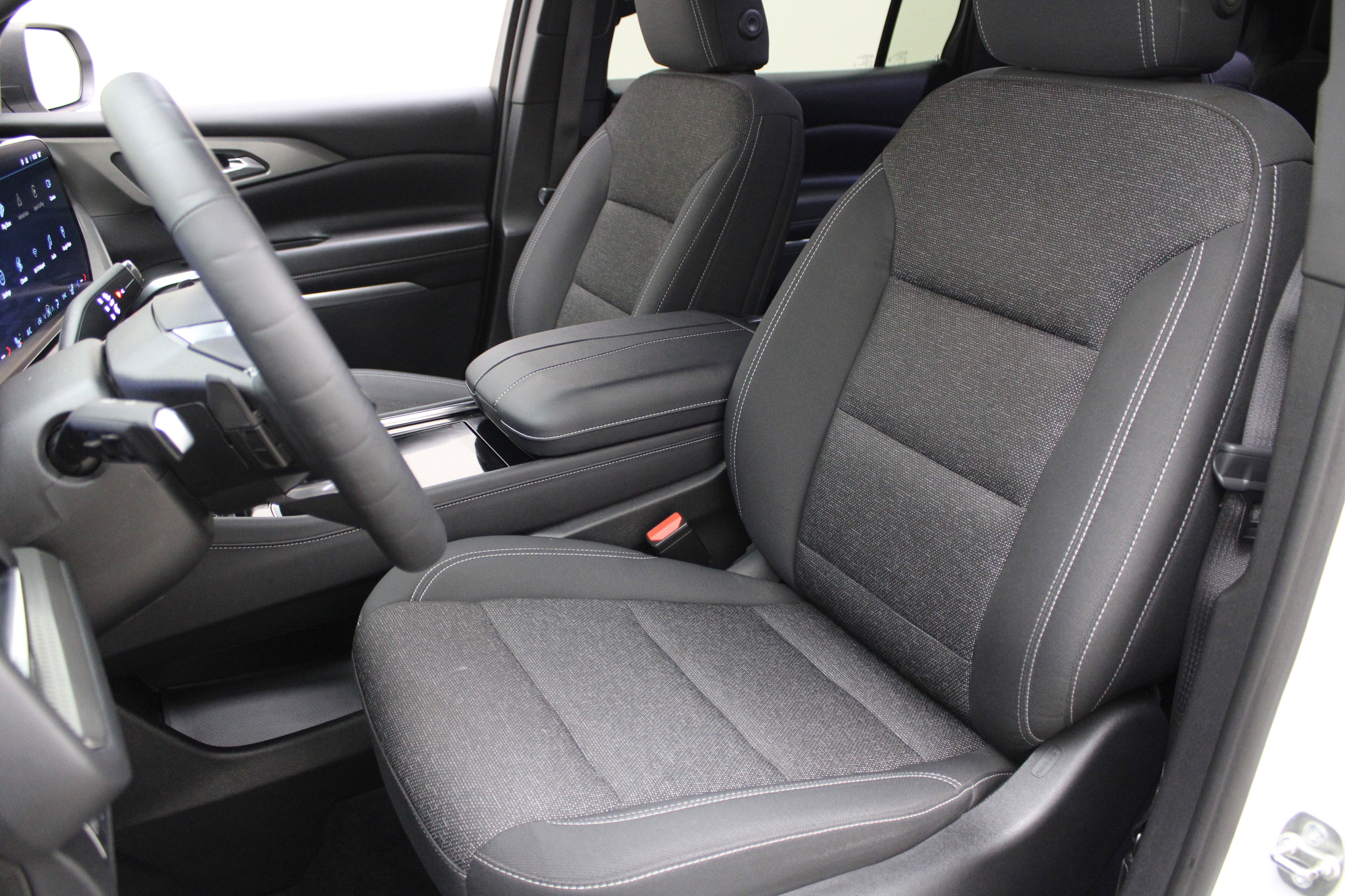 2024 Chevrolet Traverse AWD LT