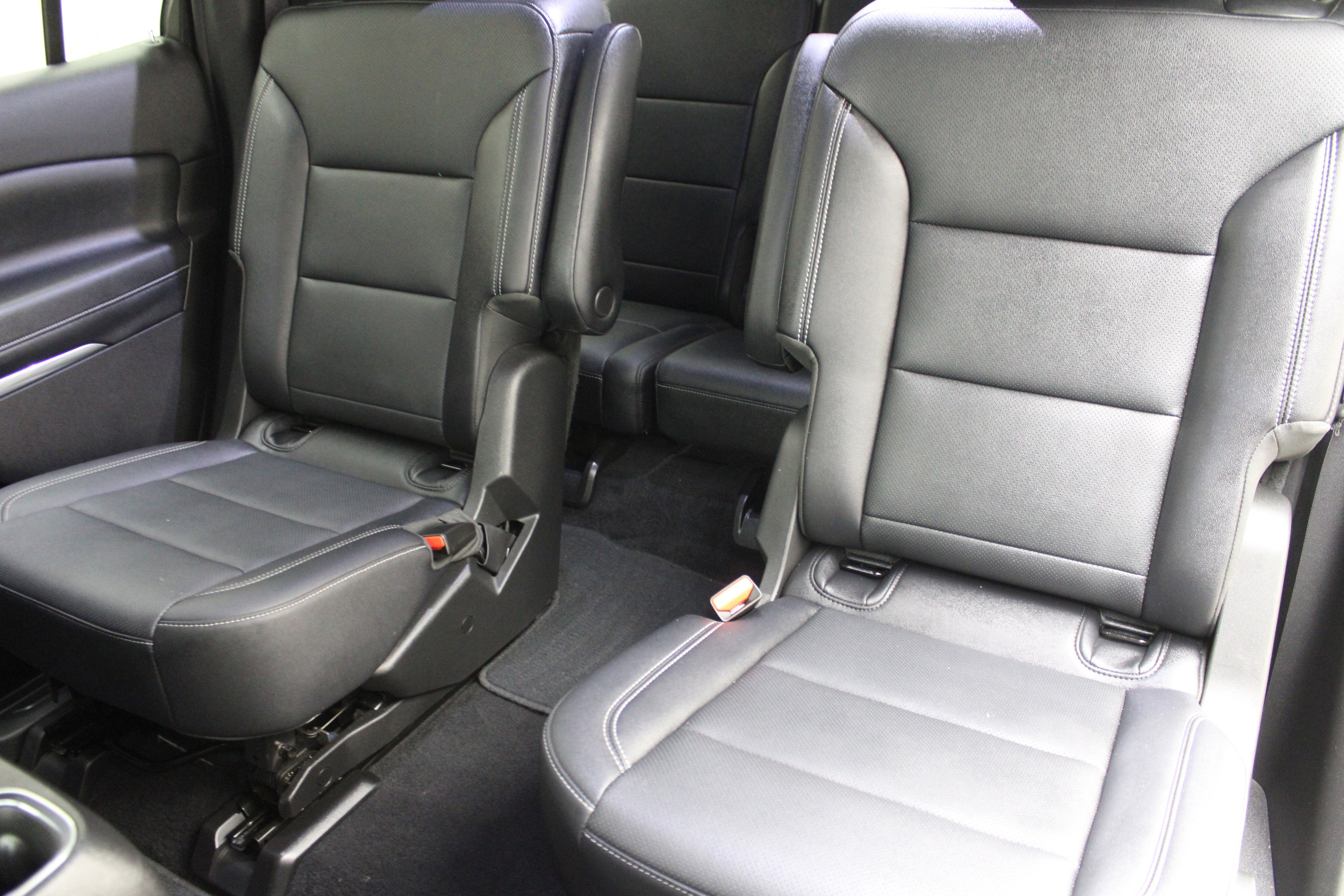 2025 Chevrolet Traverse AWD LT