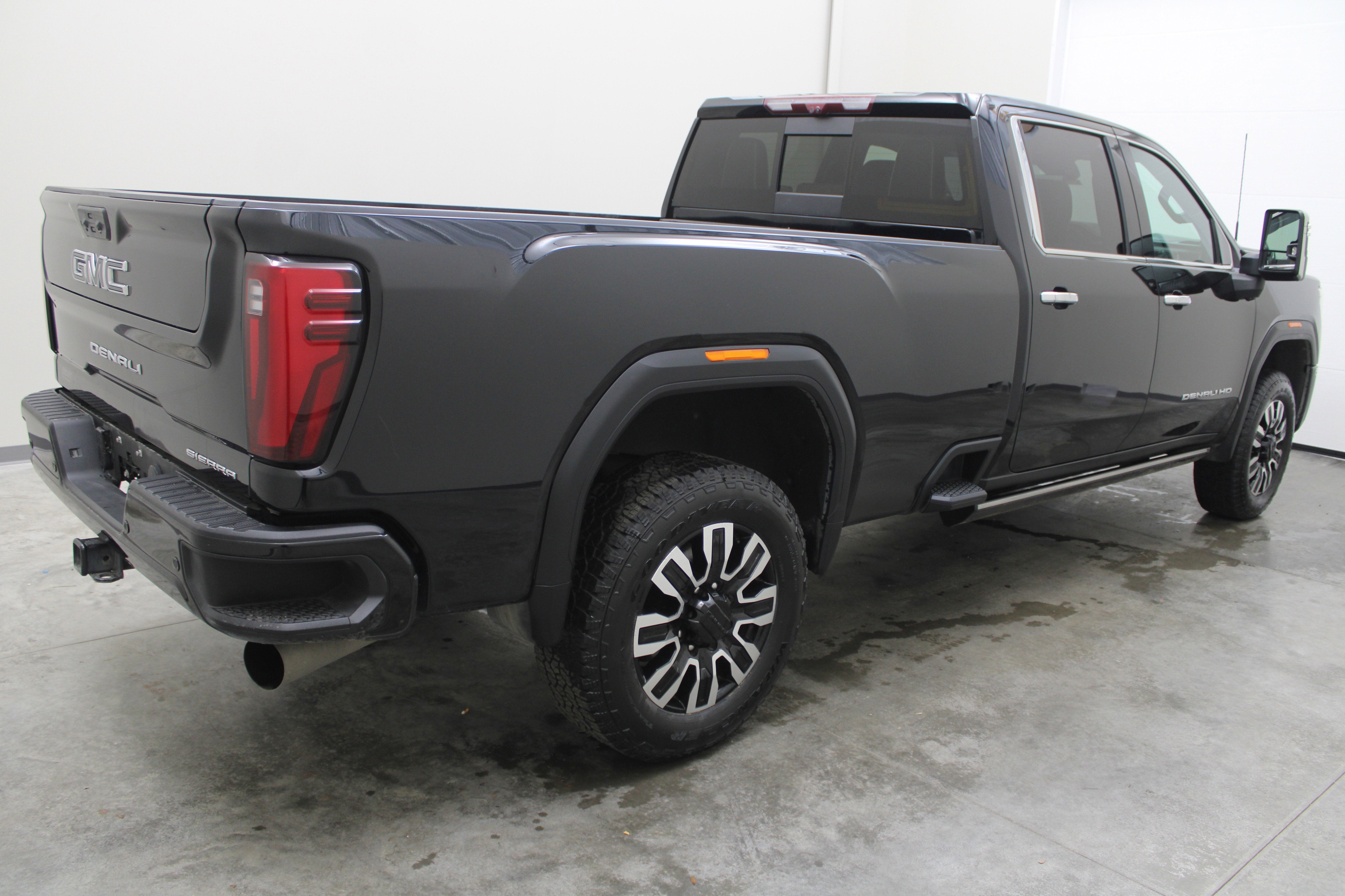 2024 GMC Sierra 3500 HD Denali Ultimate