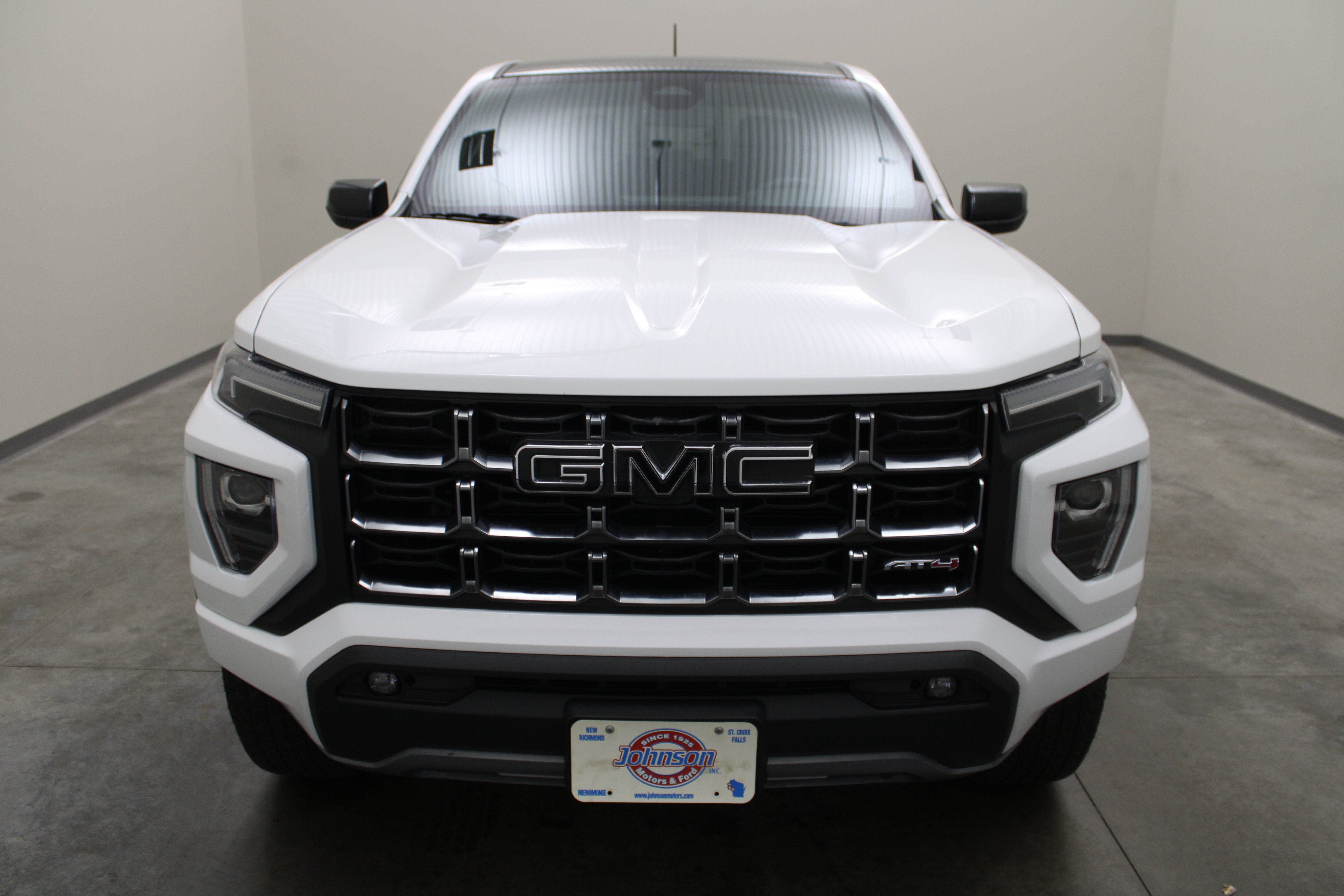 2023 GMC Canyon 4WD AT4