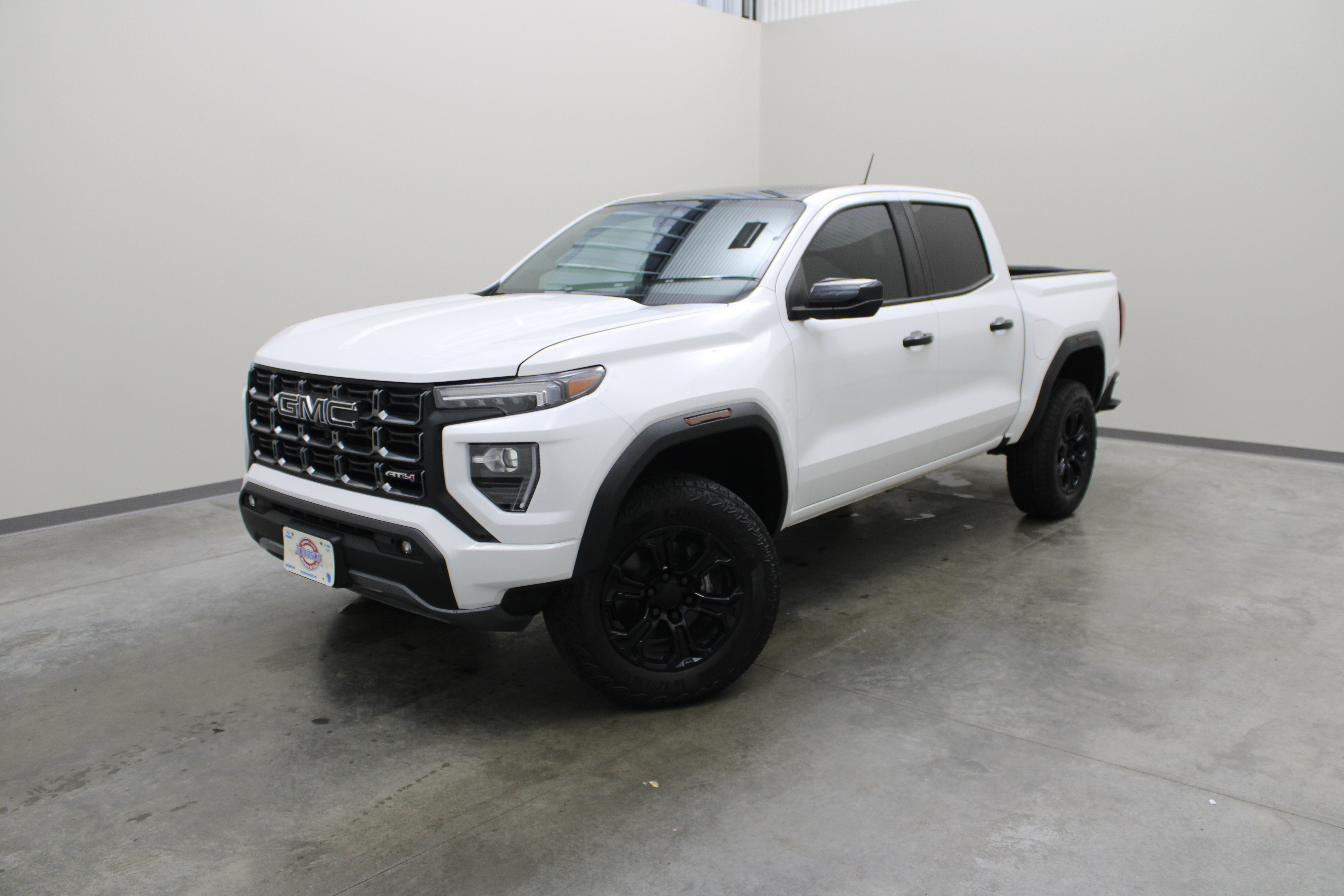 2023 GMC Canyon 4WD AT4