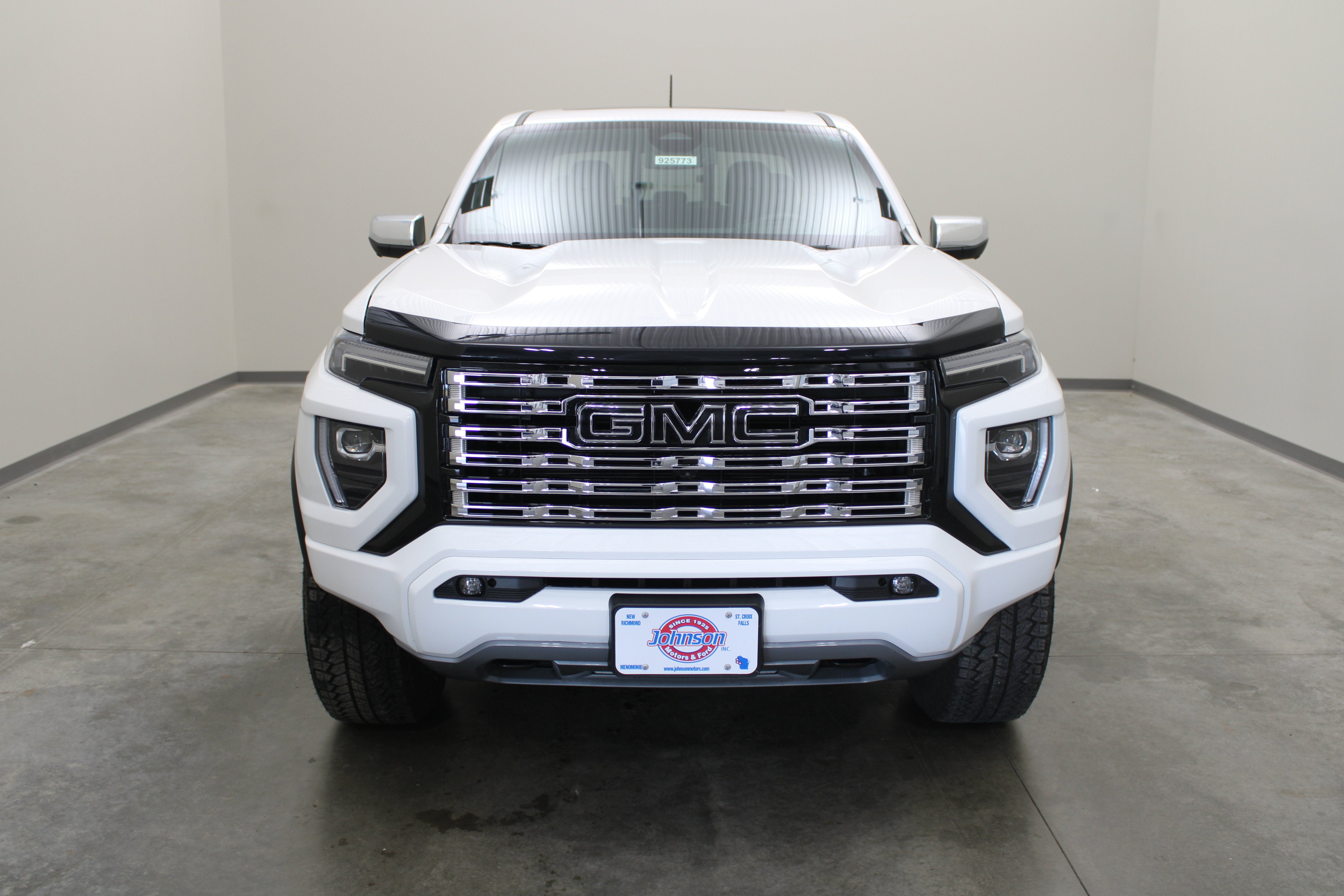 2024 GMC Canyon 4WD Denali