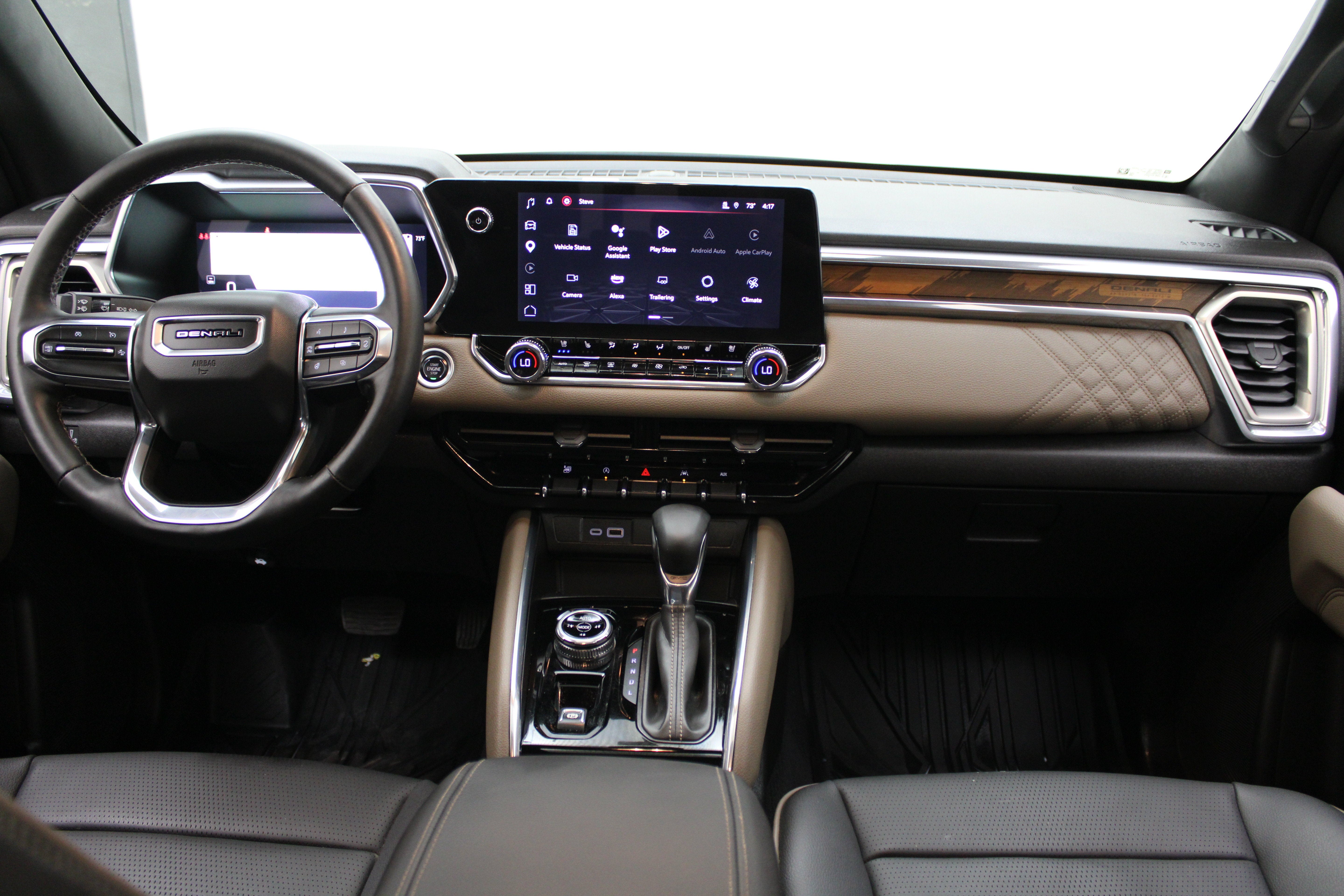 2024 GMC Canyon 4WD Denali
