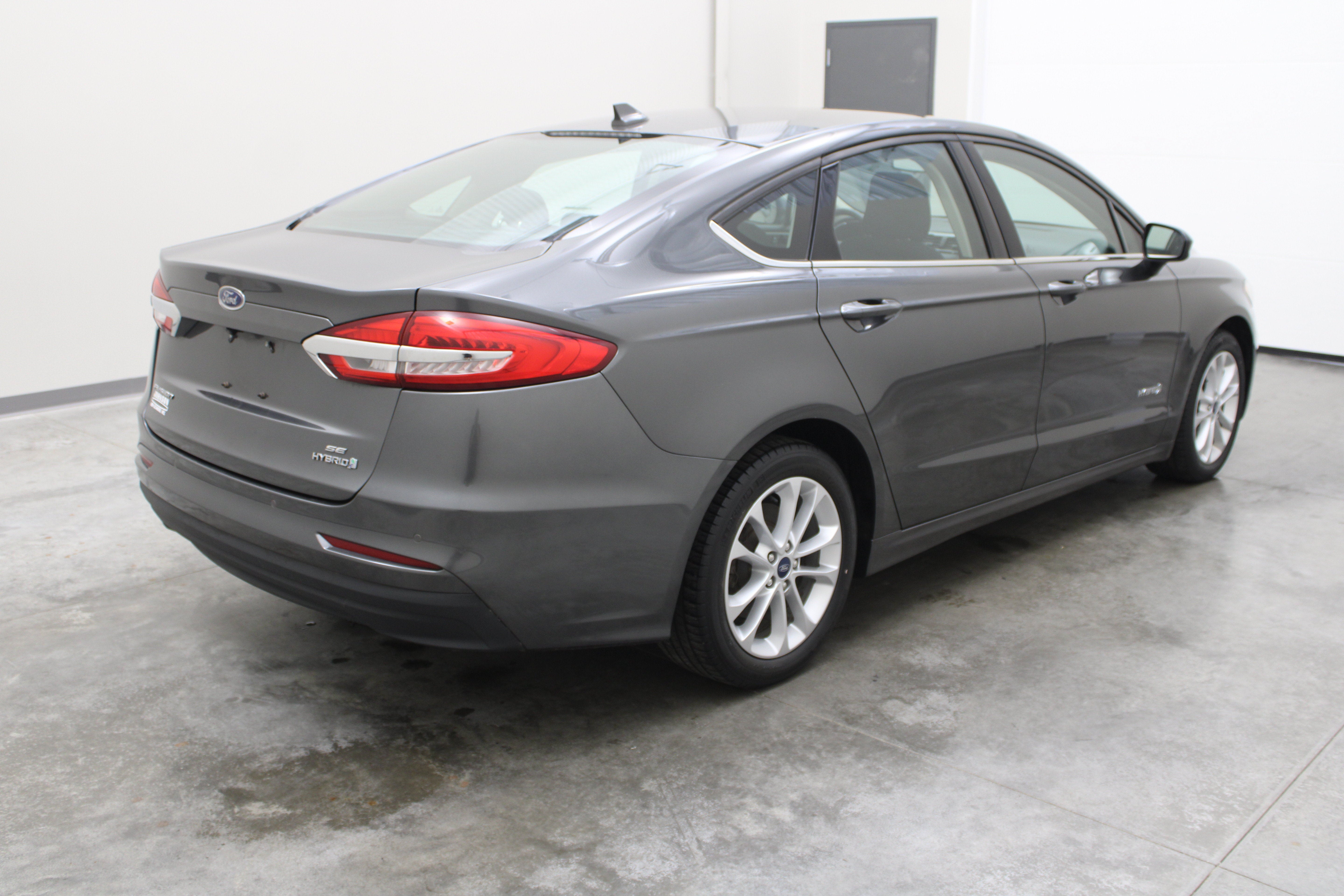 2019 Ford Fusion Hybrid SE