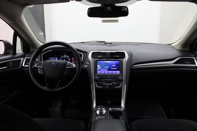 2020 Ford Fusion Hybrid SE