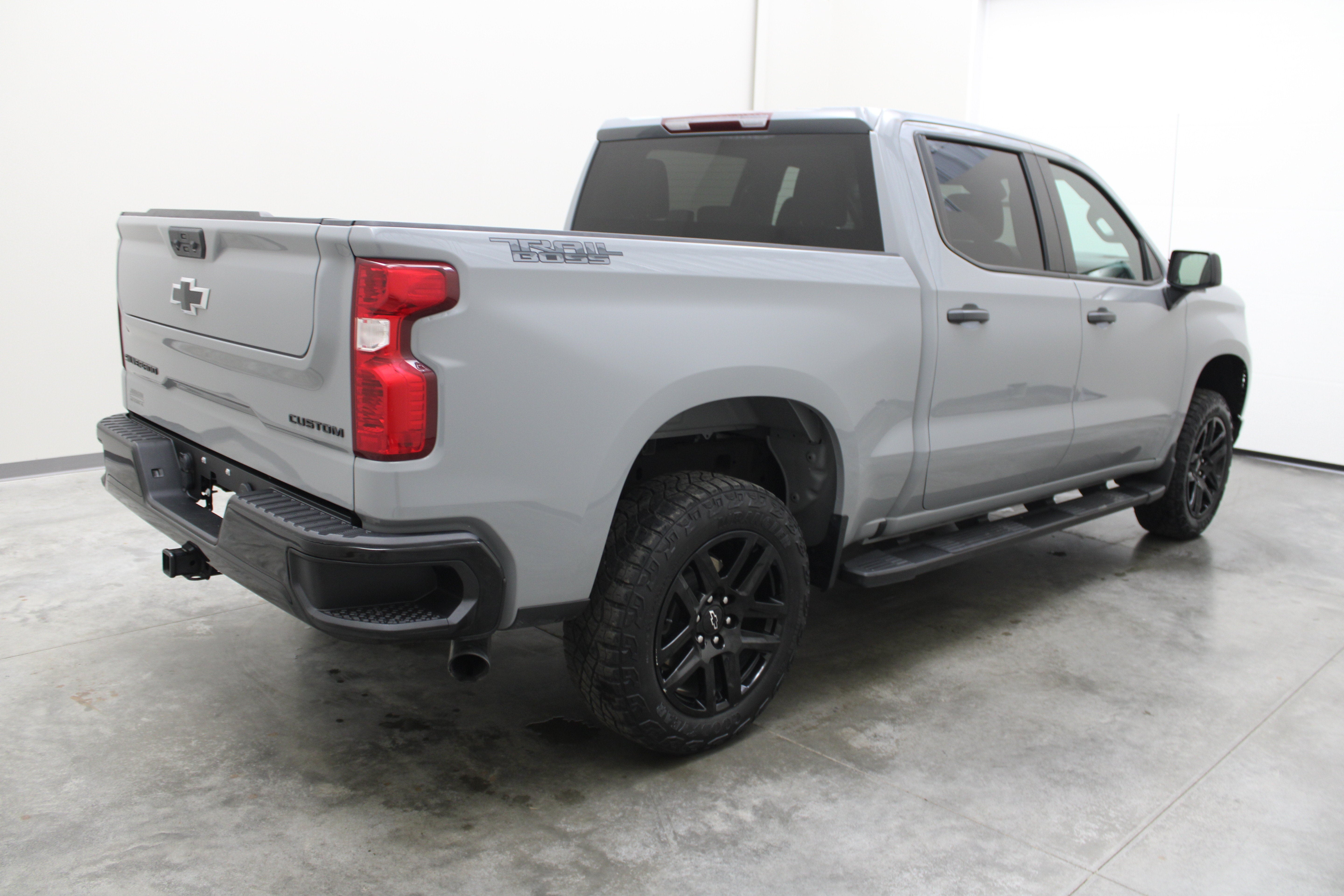 2024 Chevrolet Silverado 1500 Custom Trail Boss