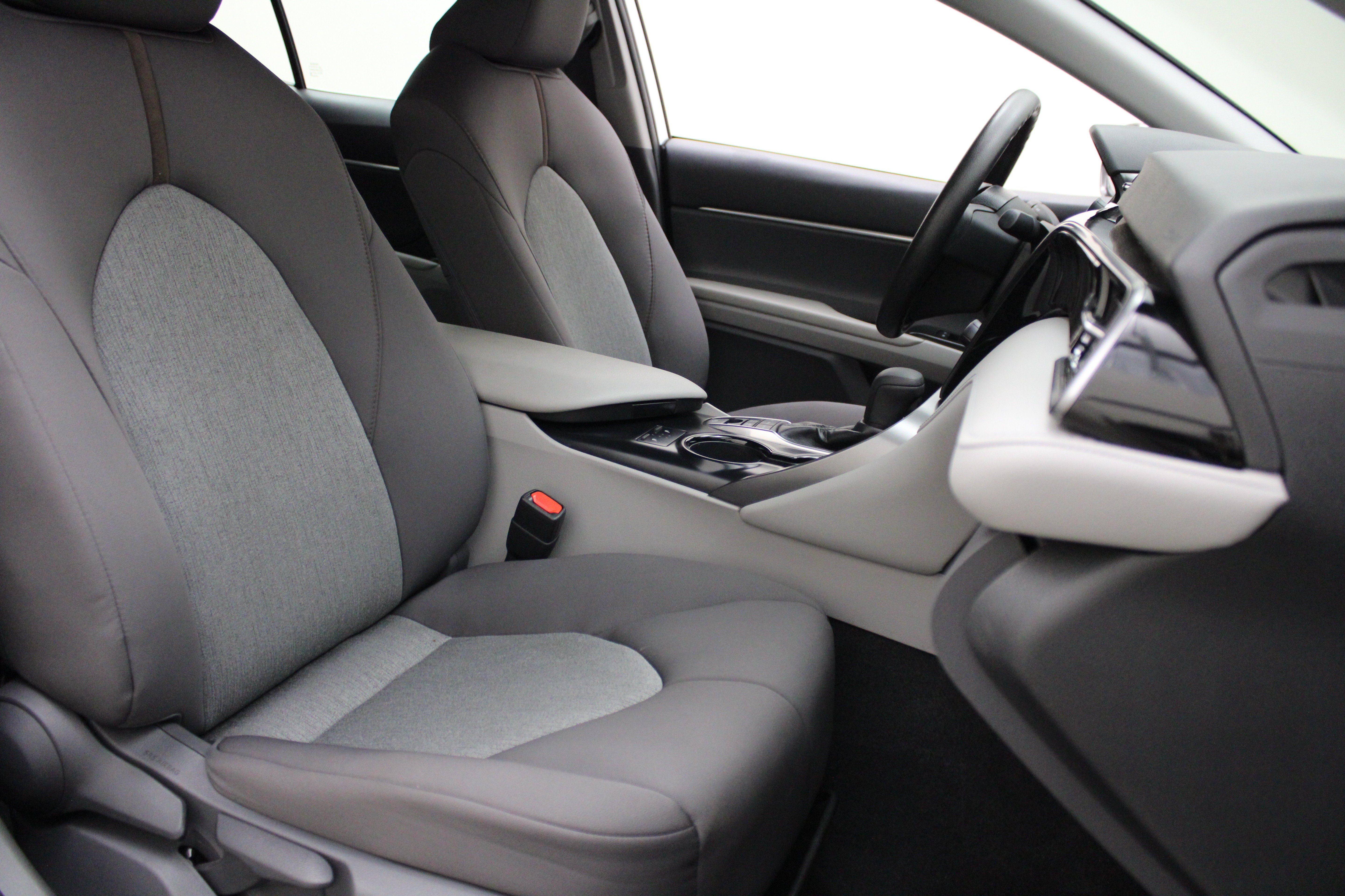2019 Toyota Camry Hybrid LE